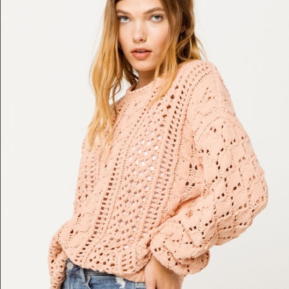TILLY’S Sky & Sparrow Peach Soft Chenille Sweater